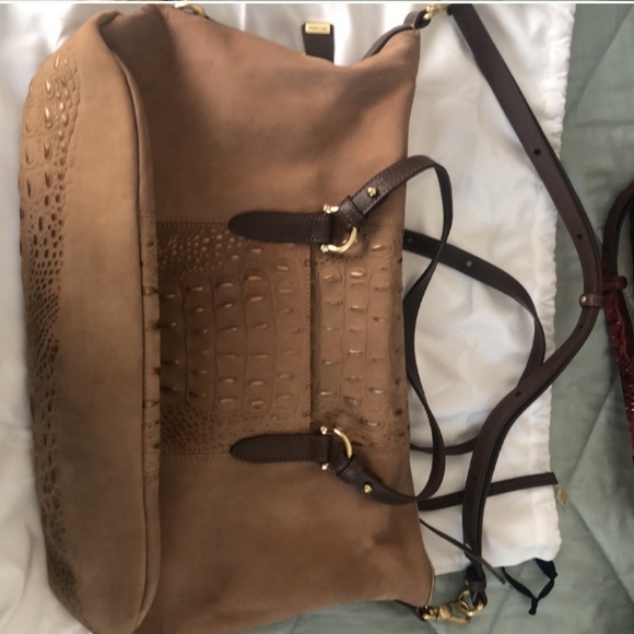 ❌SOLD❌
Authentic Brahmin suede handbag/crossbody - Picture 2 of 4